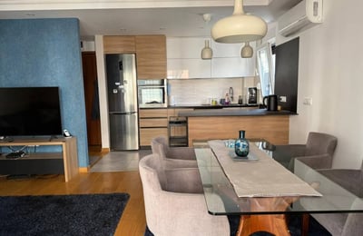 Miete einer gemütlichen 4-Zimmer-Wohnung, 91 m², Voždovac, Belgrad, Serbien